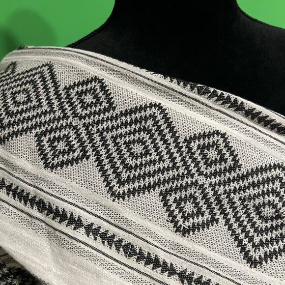 Velvet by Graham & Spencer Louise Jacquard Top - 100% Cotton Black Boho Classic - Picture 12 of 16